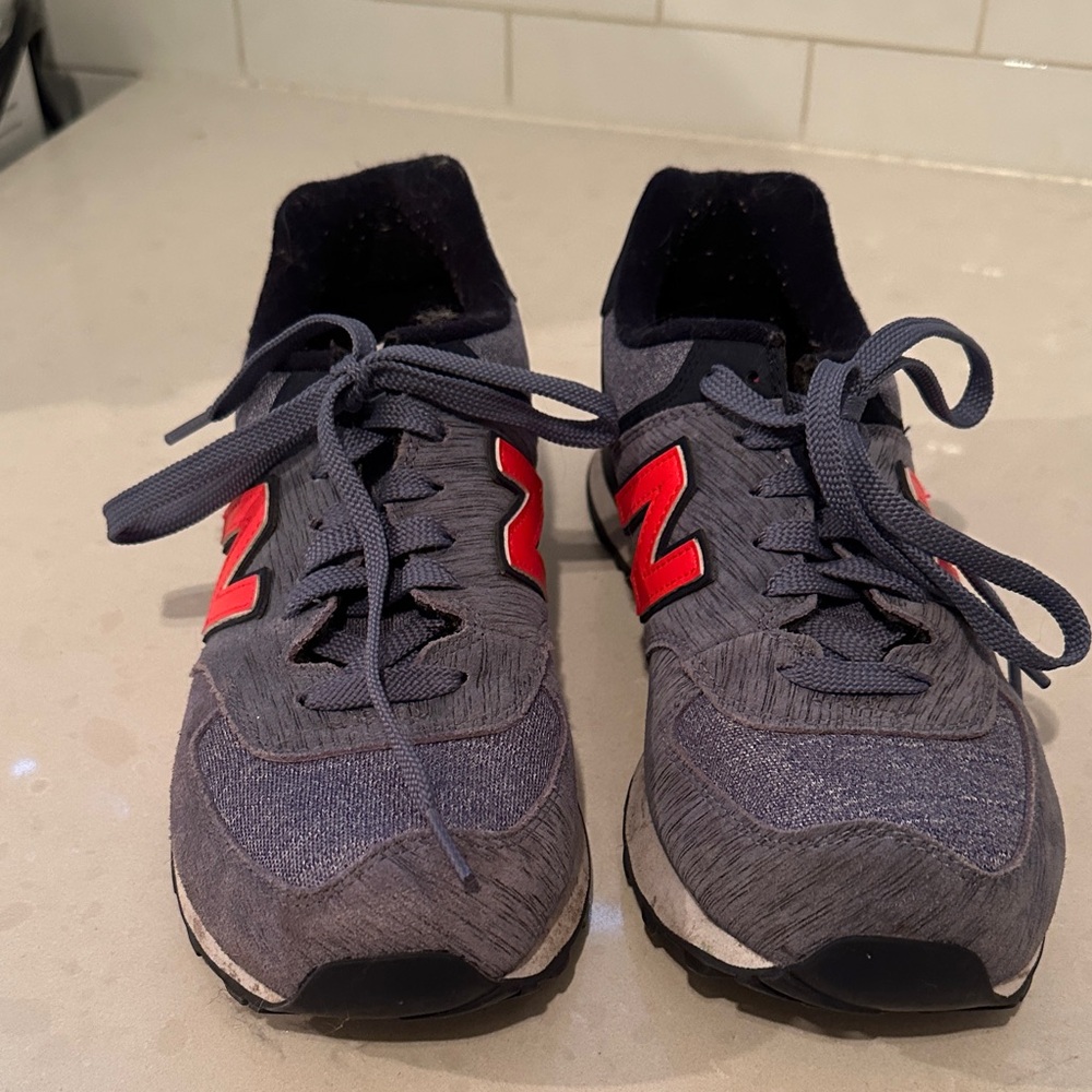 New Balance Sneakers in Gray/Blue with red/orange accents